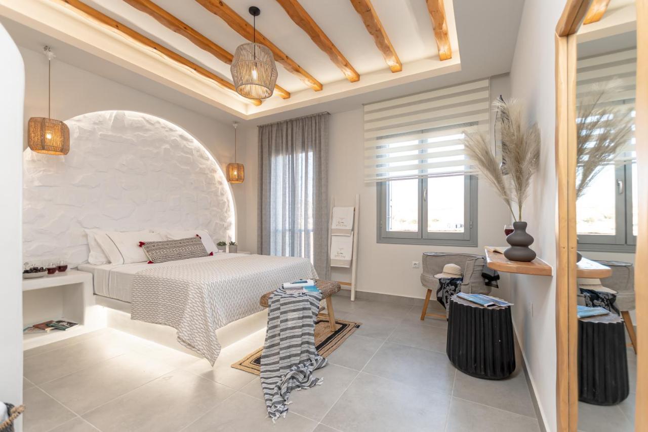 Porto Dema Luxury Suites Schoinoussa Exterior foto