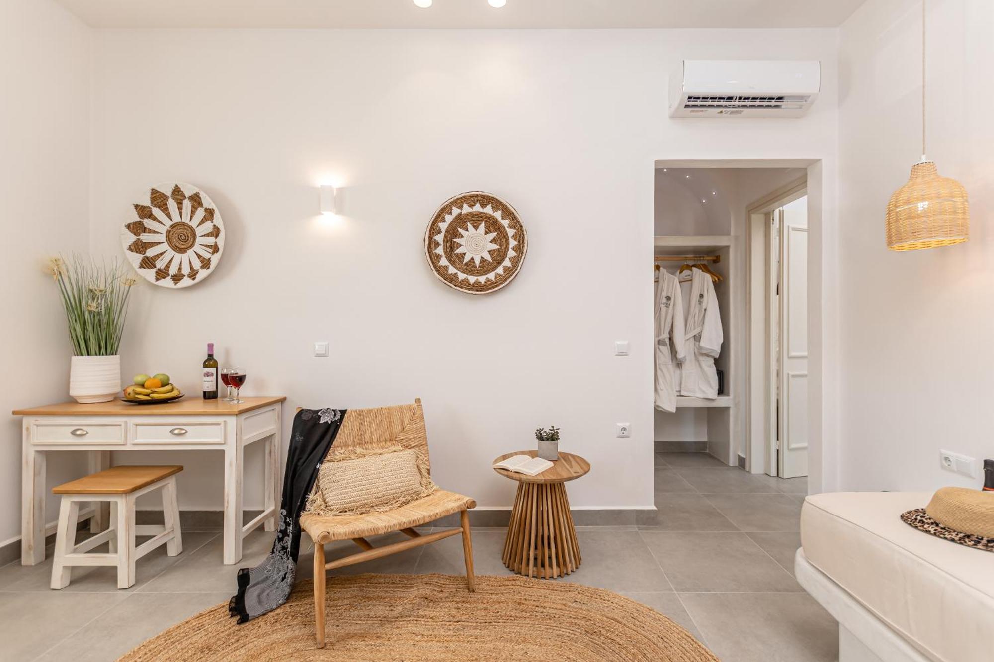 Porto Dema Luxury Suites Schoinoussa Exterior foto